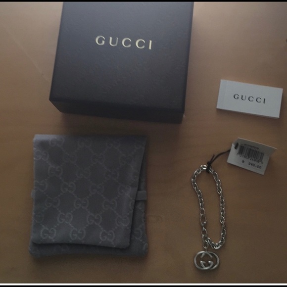 Authentic Gucci Bracelet - Picture 1 of 4